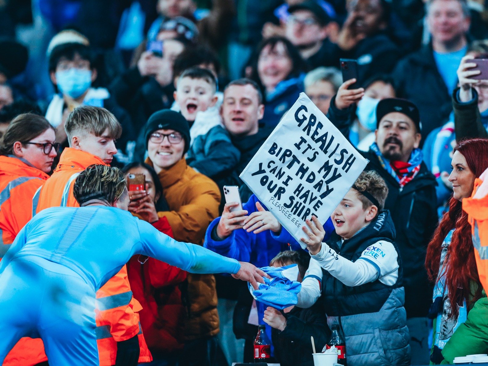 个年轻球员 个年轻球员